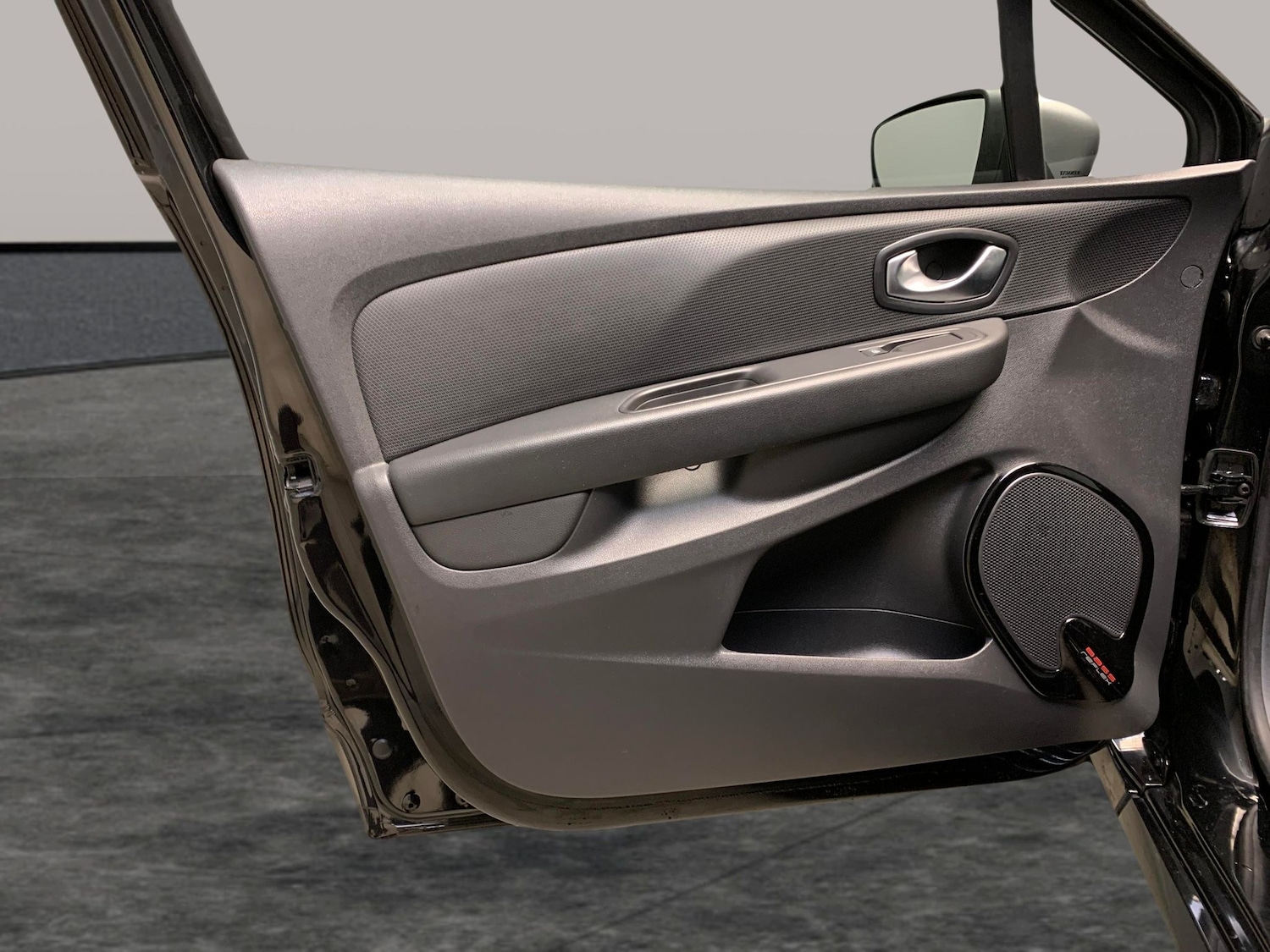 Used Renault Clio 2018 for sale - 76664701: Photo 27