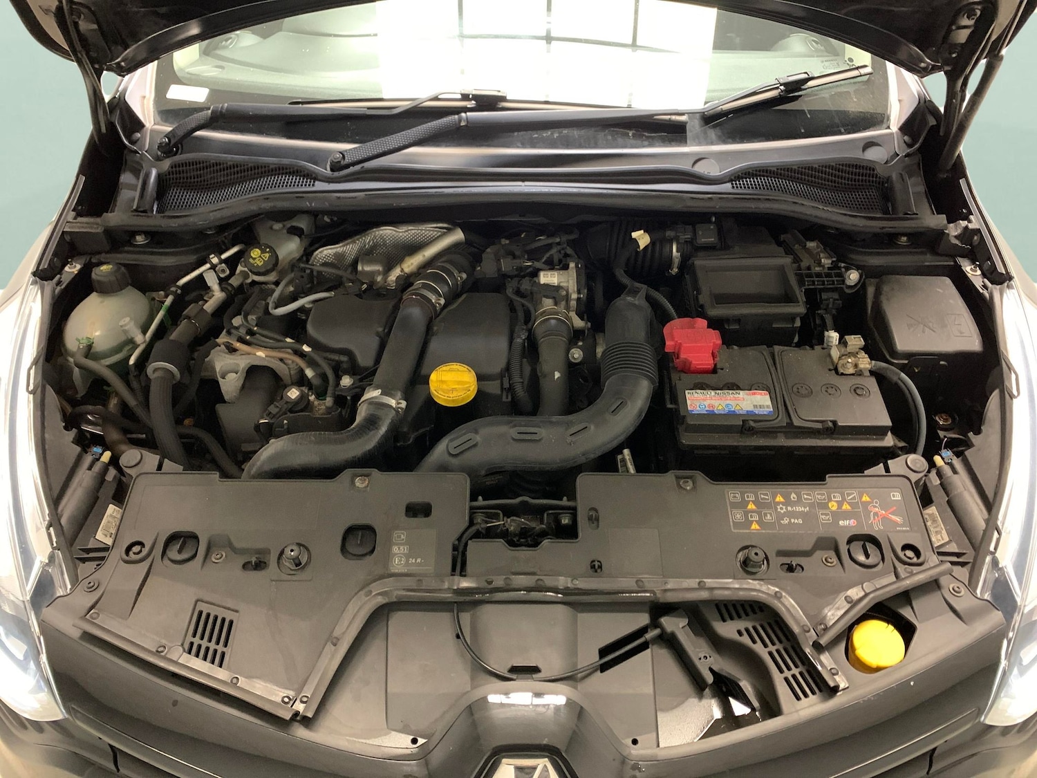 Used Renault Clio 2018 for sale - 76664701: Photo 32