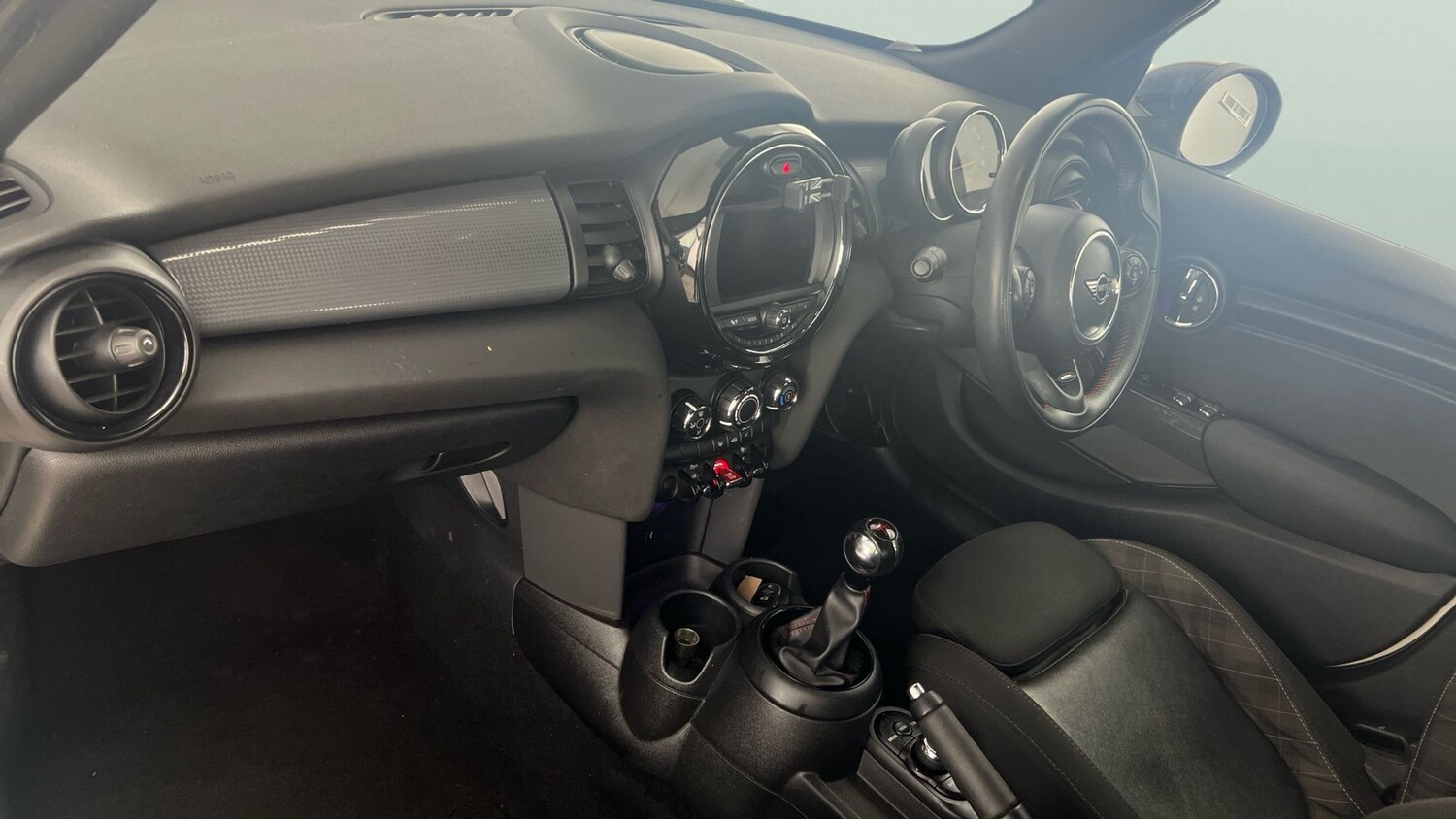 Used MINI Hatch 2019 for sale - 77493087: Photo 13