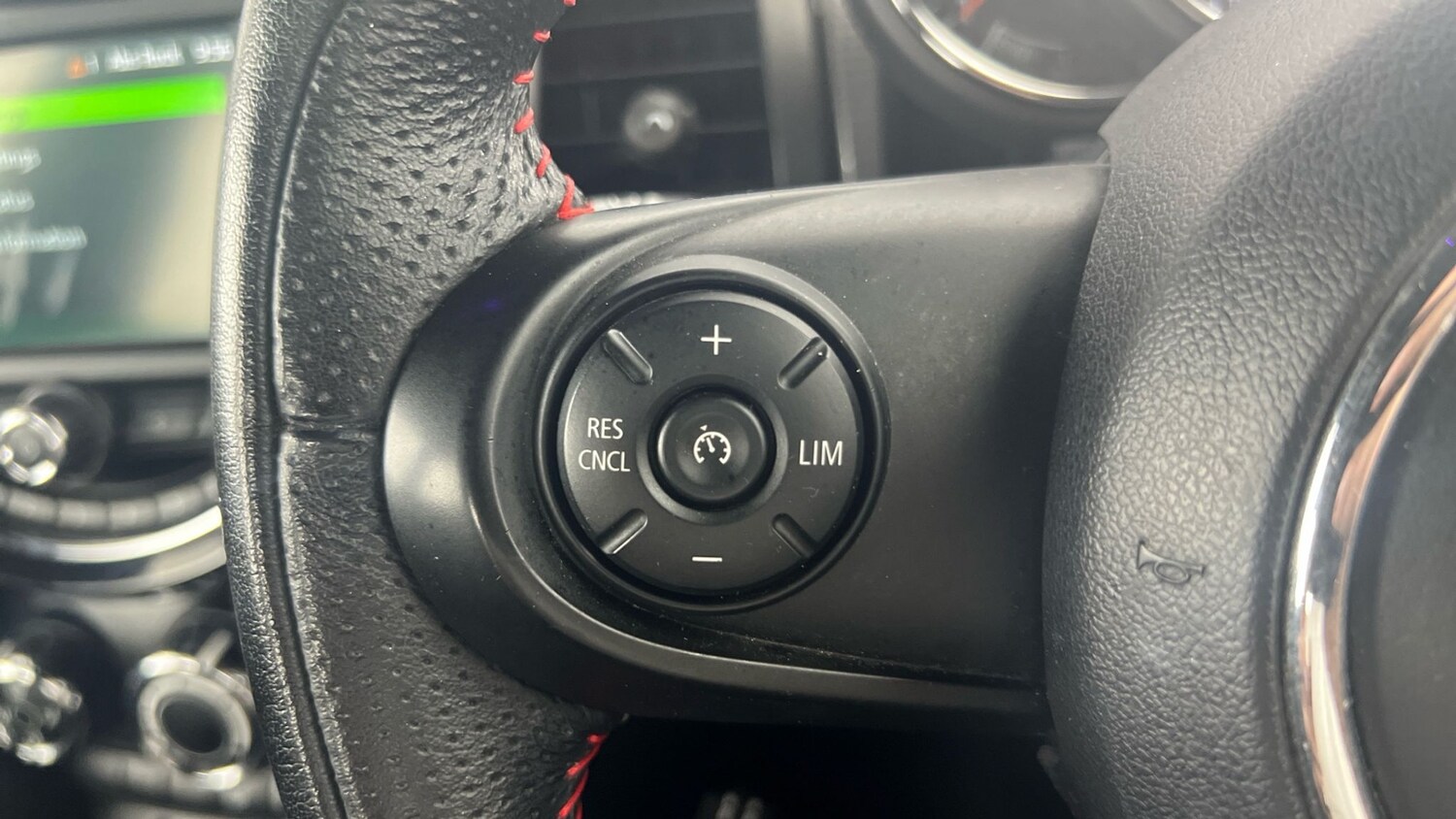 Used MINI Hatch 2019 for sale - 77493087: Photo 24