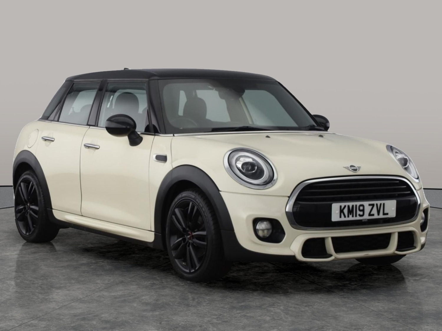 Used MINI Hatch 2019 for sale - 77493087: Photo 4