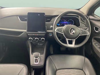 Used Renault Zoe 2021 for sale - 77760308: Photo