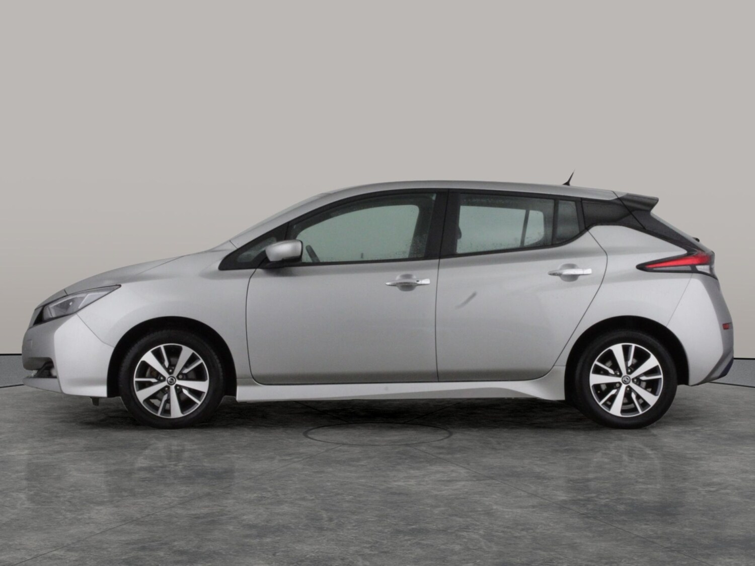 Used Nissan Leaf 2021 for sale - 77542981: Photo 14