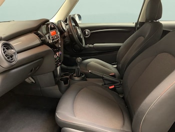 Used MINI Hatch 2018 for sale - 76931924: Photo