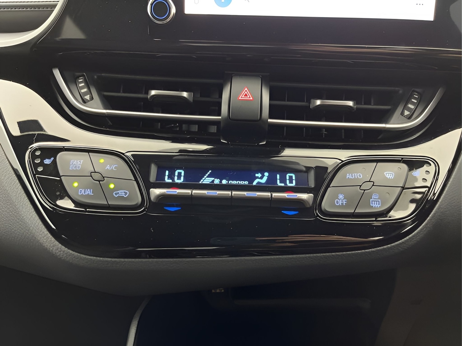 Used Toyota C-HR 2022 for sale - 76392162: Photo 13