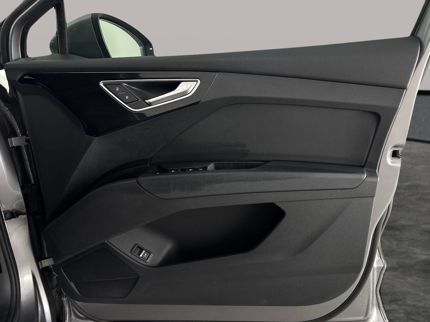 Used Audi Q4 e-tron 2023 for sale - 78000958: Photo 33