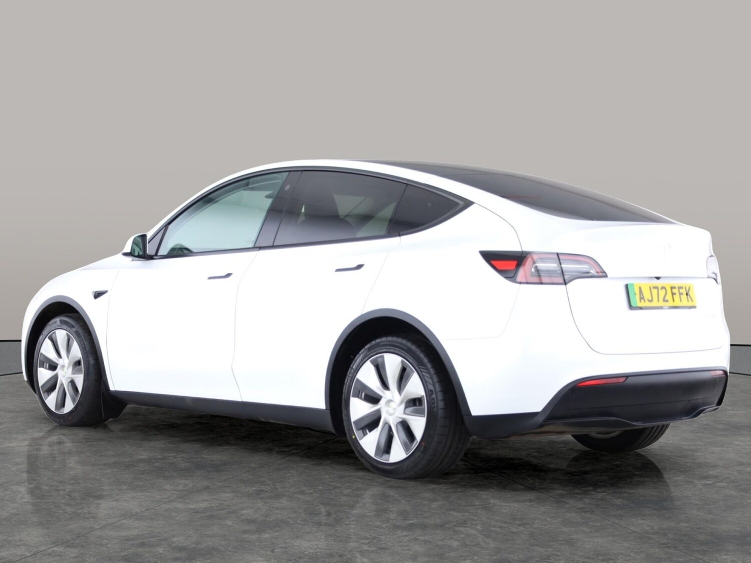 Used Tesla Model Y 2022 for sale - 77902126: Photo 8