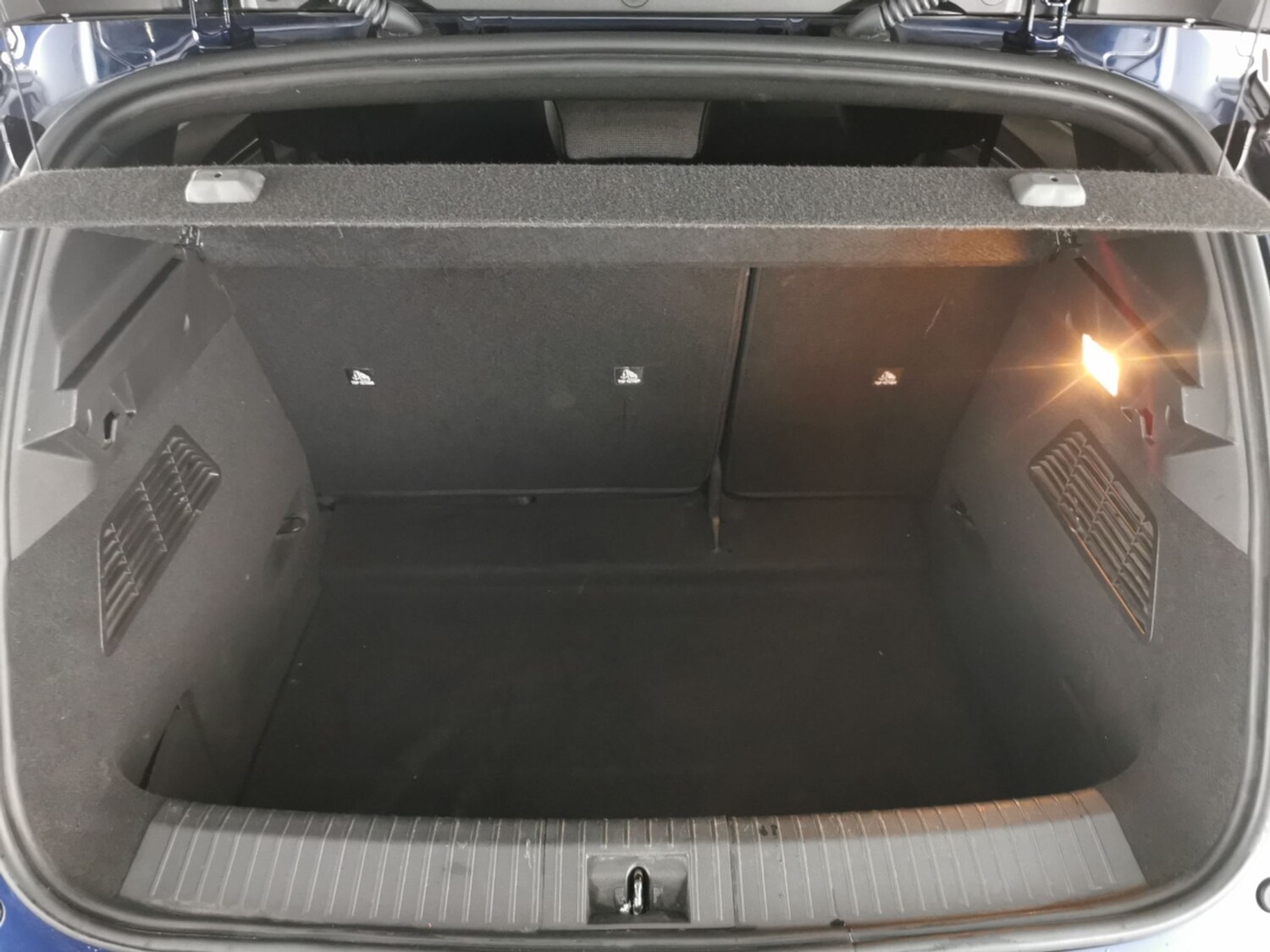 Used Renault Megane E Tech 2022 for sale - 77545581: Photo 36