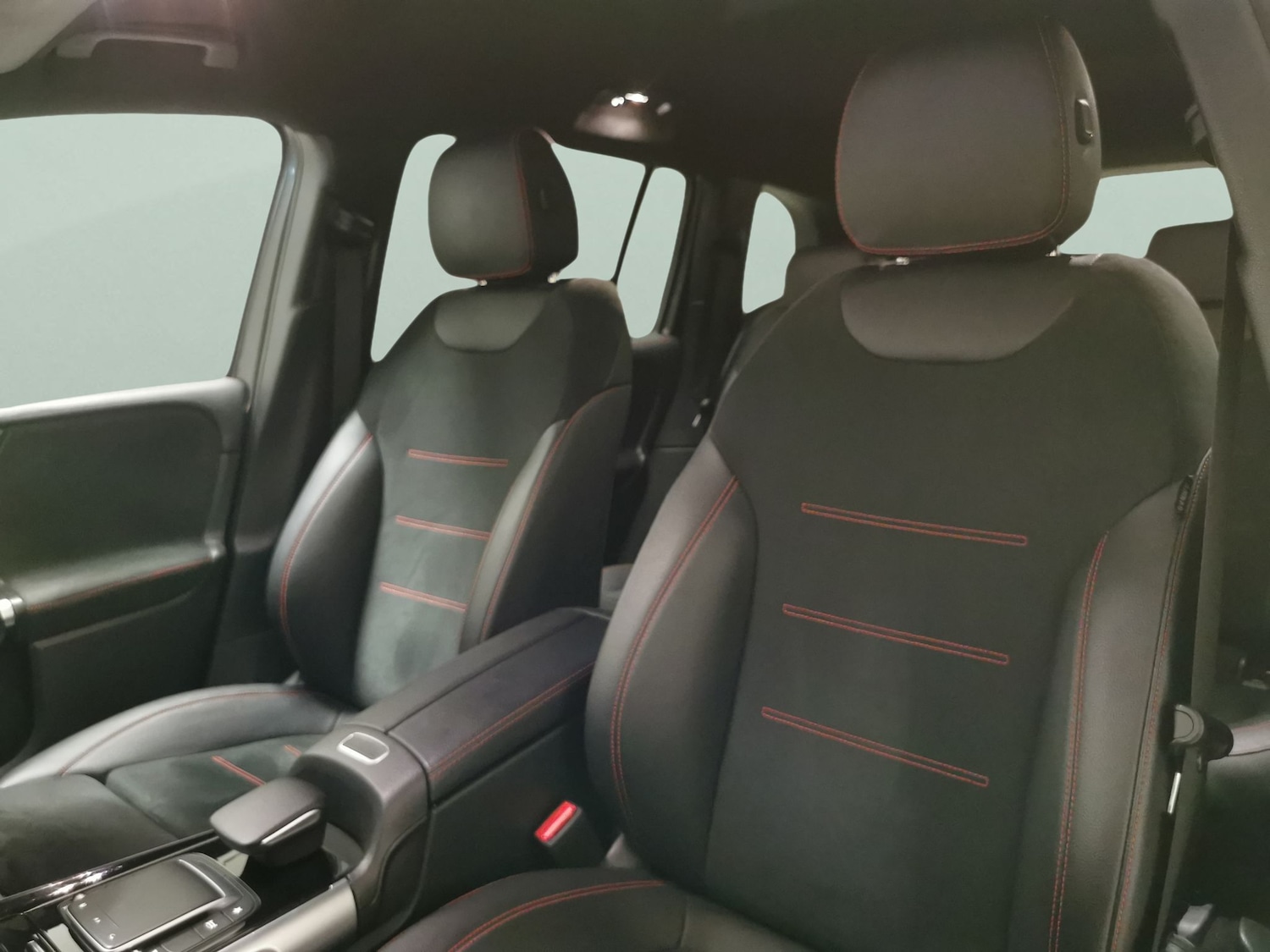 Used Mercedes-Benz GLB 2022 for sale - 76415574: Photo 18