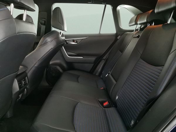 Used Toyota RAV4 2021 for sale - 76046269: Photo 31