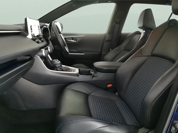 Used Toyota RAV4 2021 for sale - 76046269: Photo 4