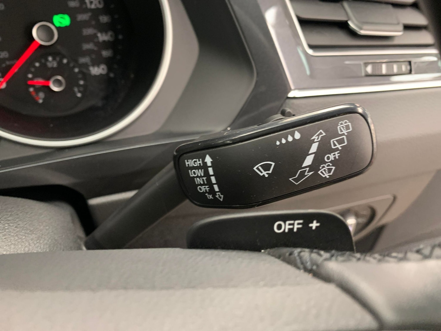 Used Volkswagen Tiguan 2023 for sale - 76978168: Photo 18