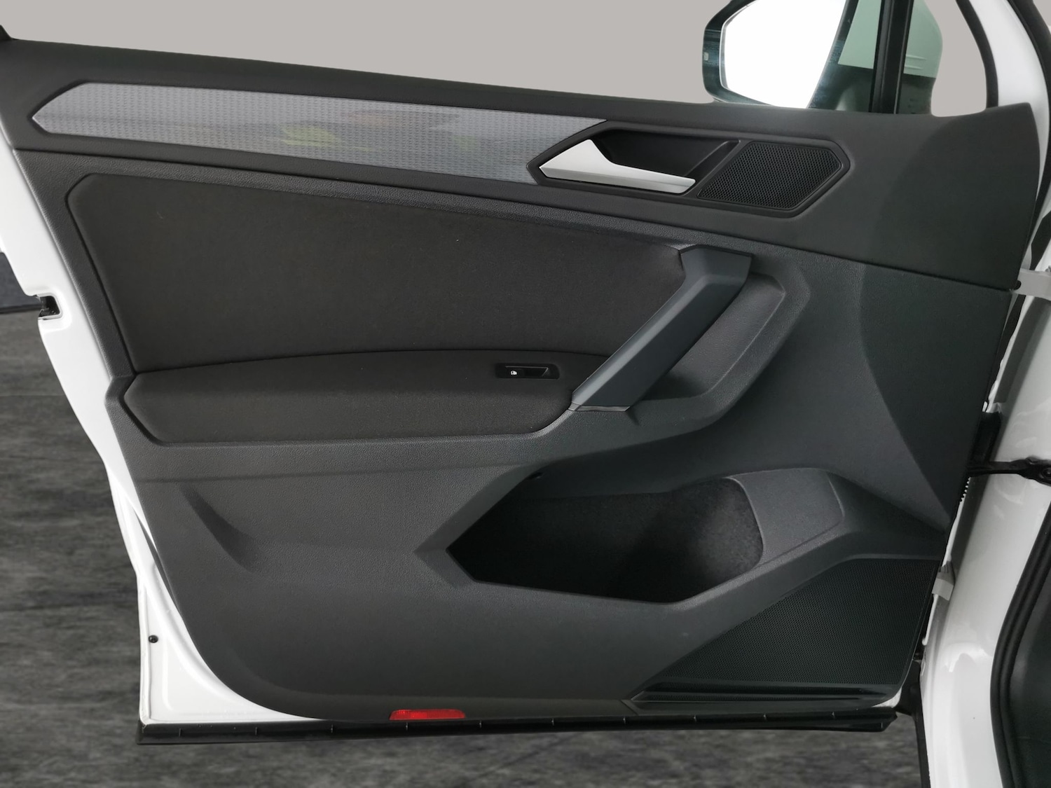 Used Volkswagen Tiguan 2023 for sale - 76978168: Photo 27