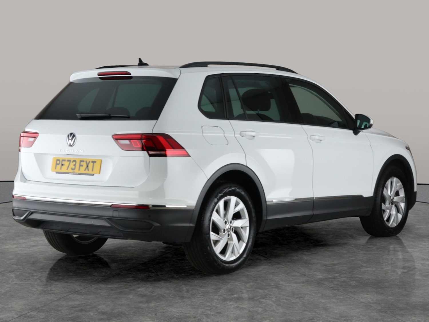 Used Volkswagen Tiguan 2023 for sale - 76978168: Photo 9