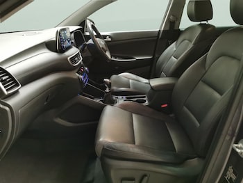 Used Hyundai TUCSON 2018 for sale - 76413152: Photo