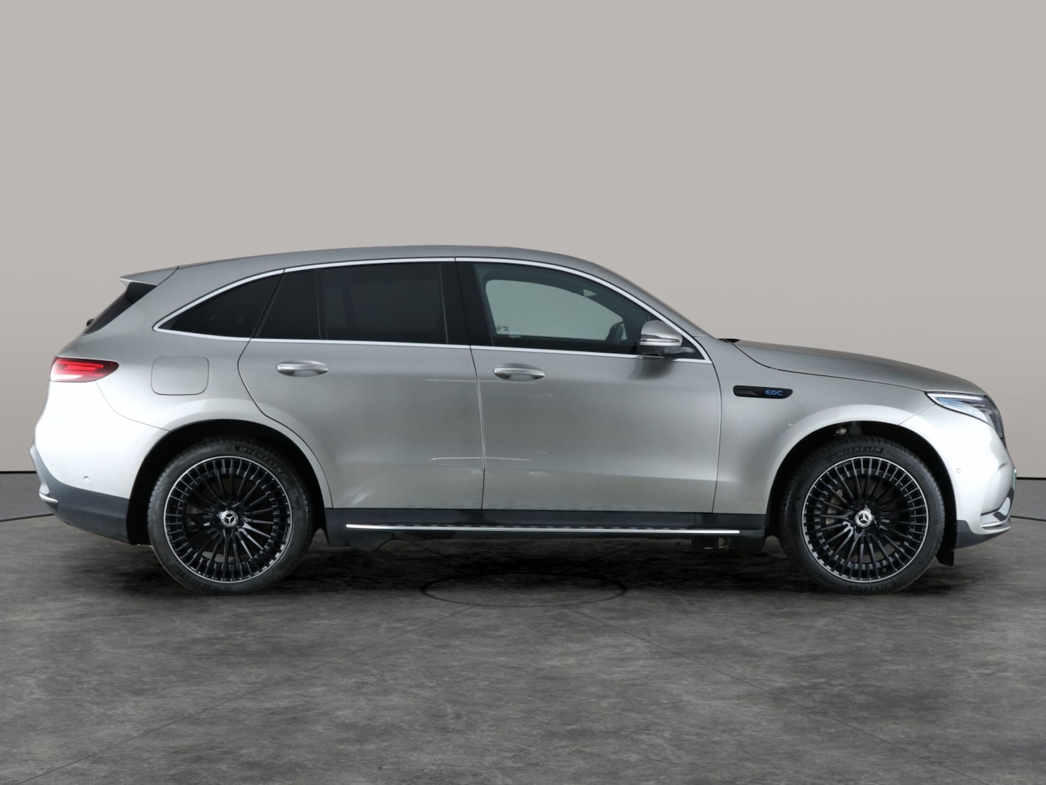 Used Mercedes-Benz EQC 2022 for sale - 76943095: Photo 11