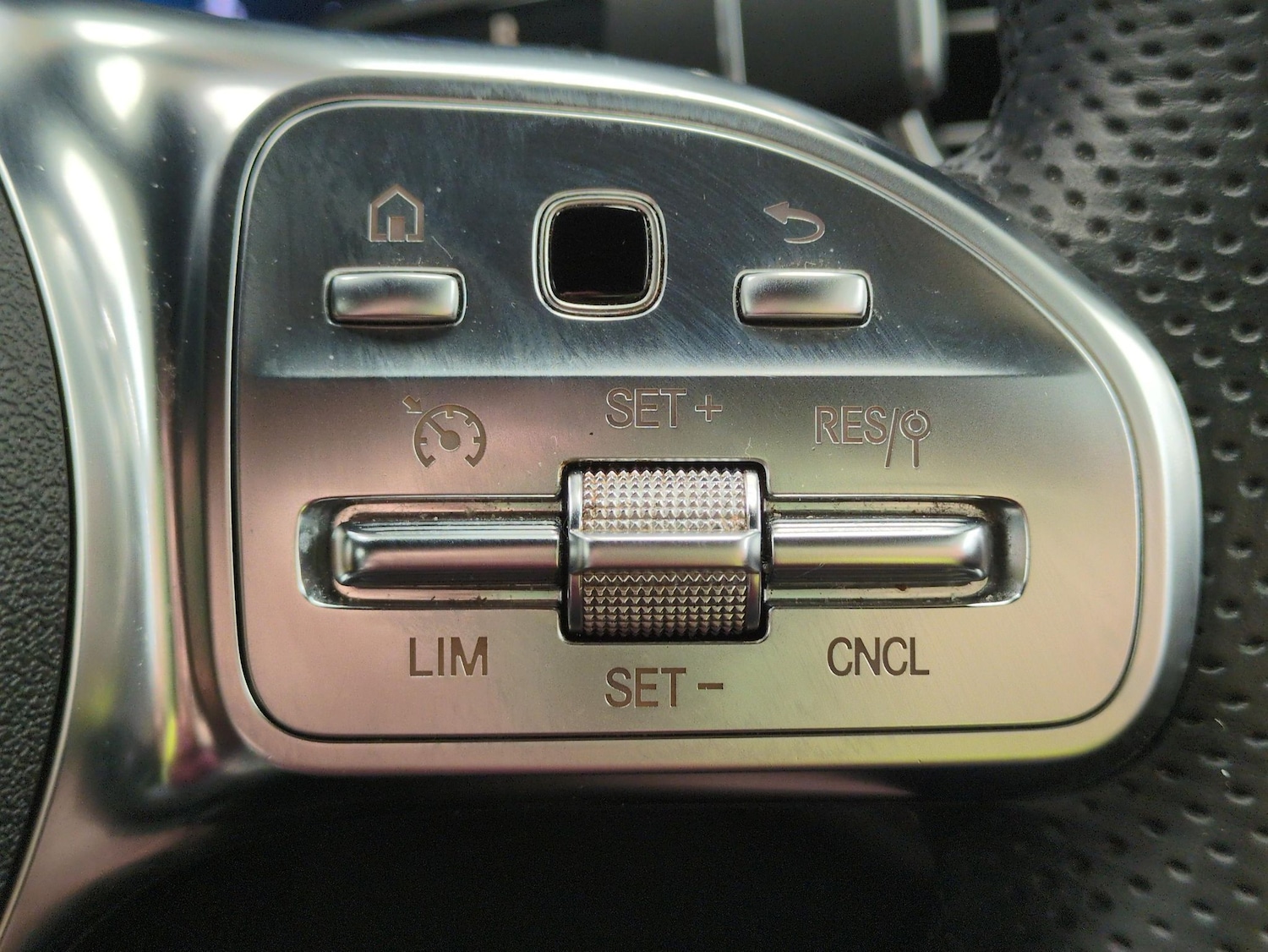 Used Mercedes-Benz GLC 2021 for sale - 77023832: Photo 22