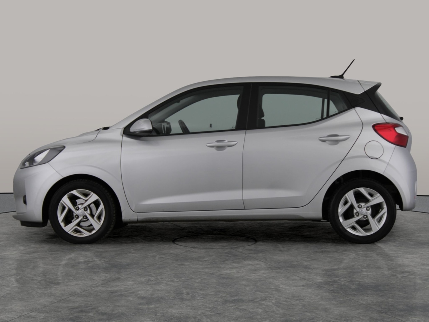 Used Hyundai i10 for sale - 76413120: Photo 17
