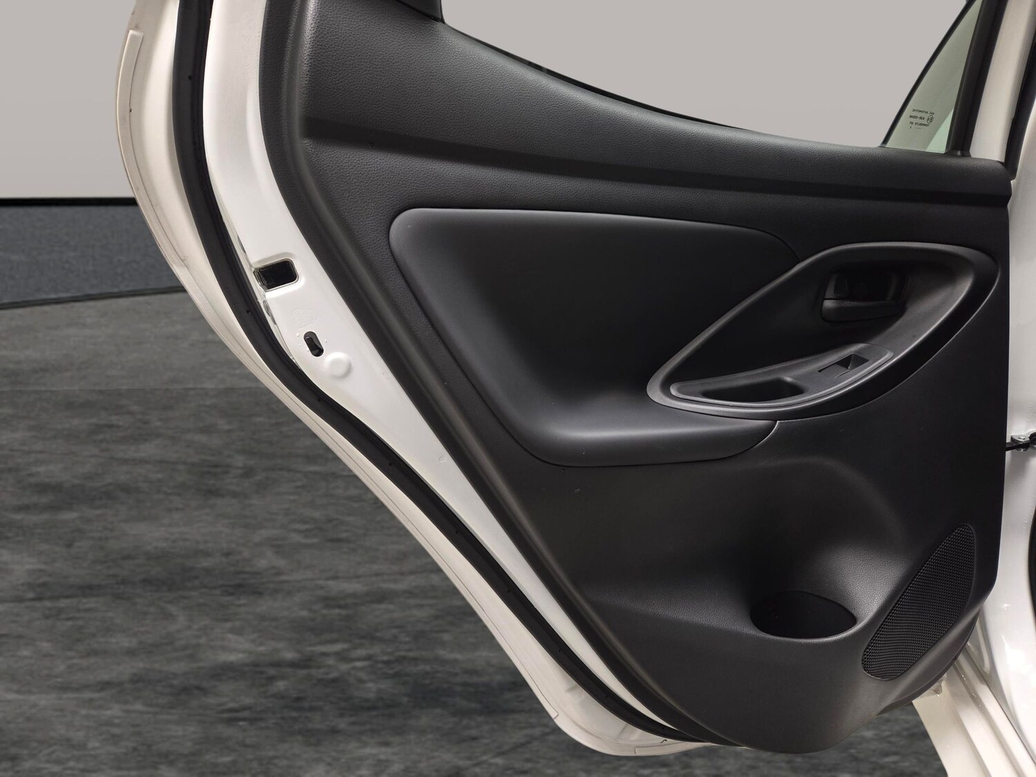 Used Mazda Mazda2 HYBRID 2023 for sale - 77756103: Photo 24