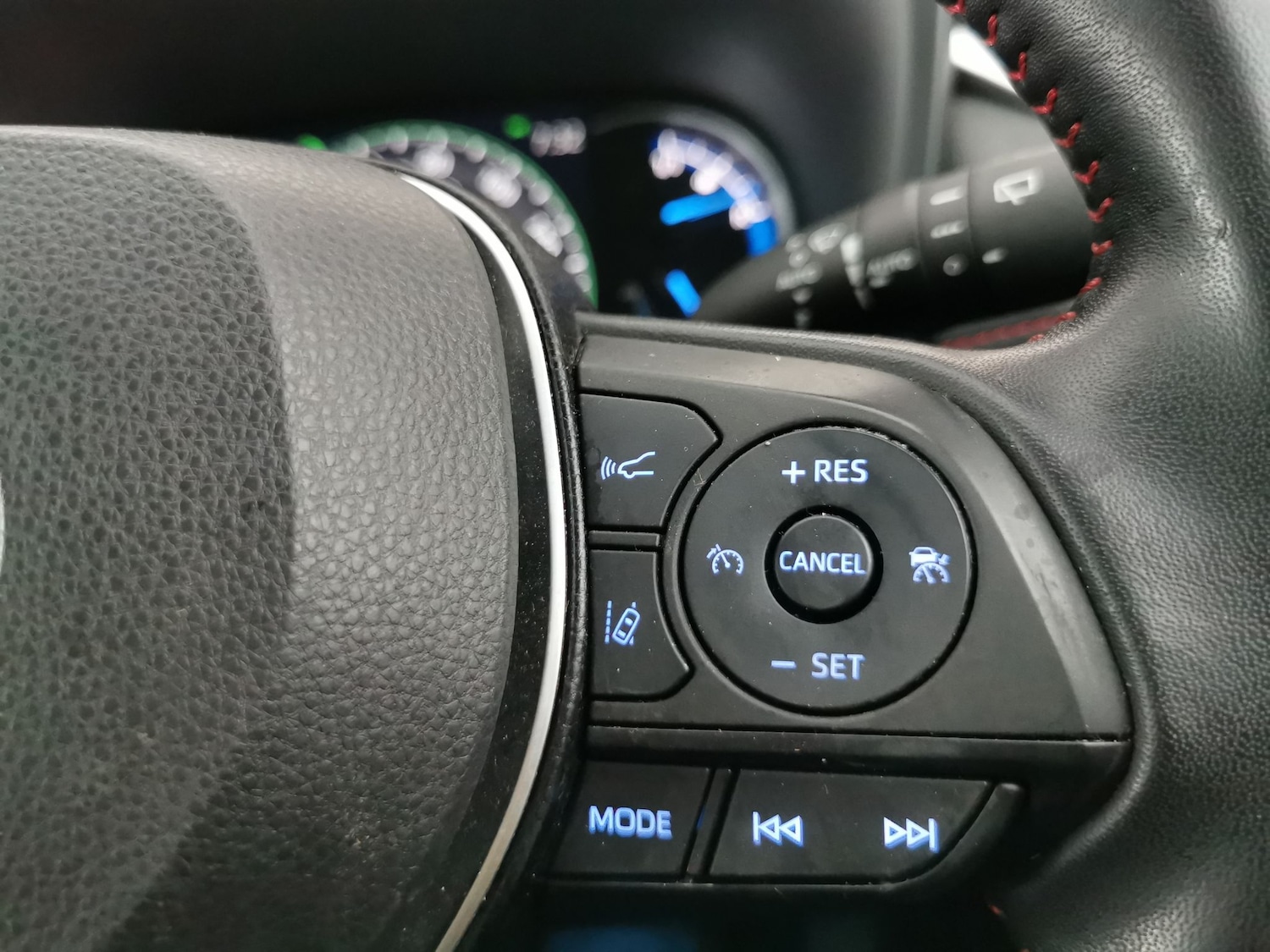 Used Toyota RAV4 2021 for sale - 76818949: Photo 24