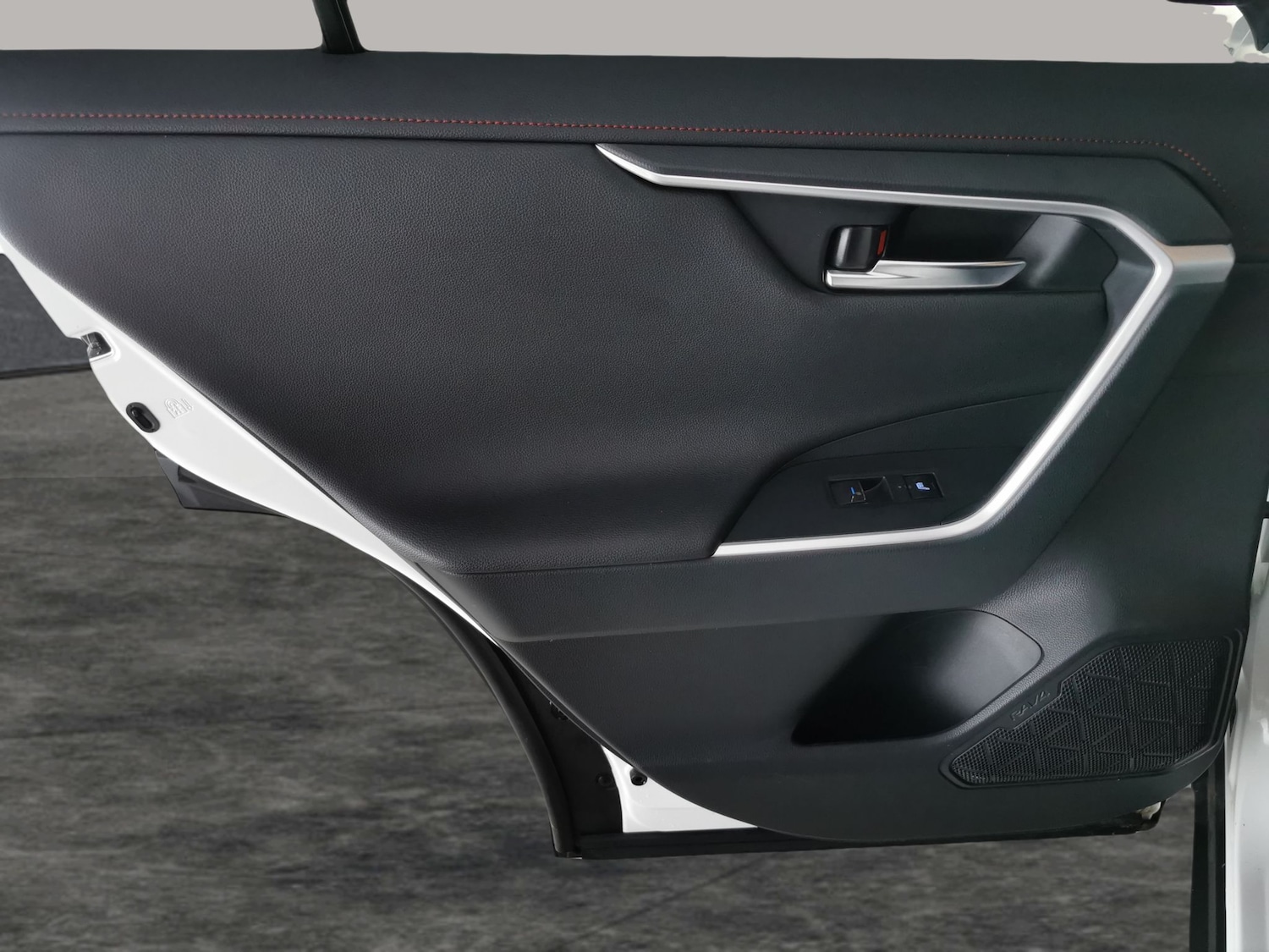 Used Toyota RAV4 2021 for sale - 76818949: Photo 32