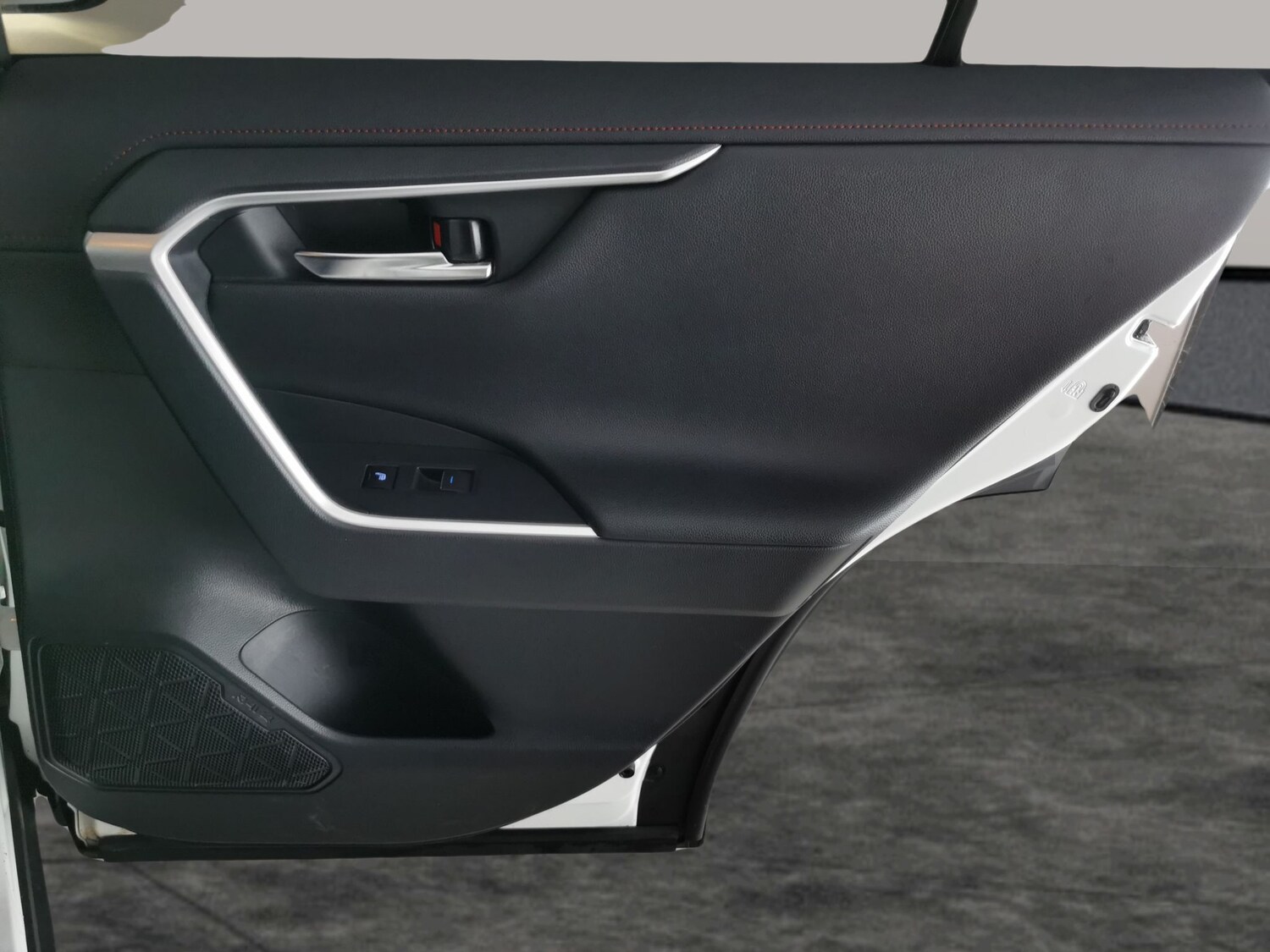 Used Toyota RAV4 2021 for sale - 76818949: Photo 33