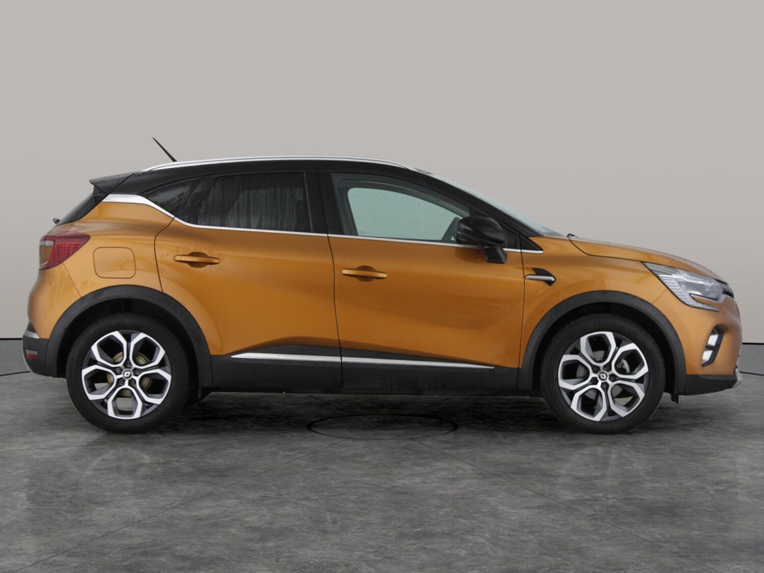 Used Renault Captur 2022 for sale - 77513958: Photo 9