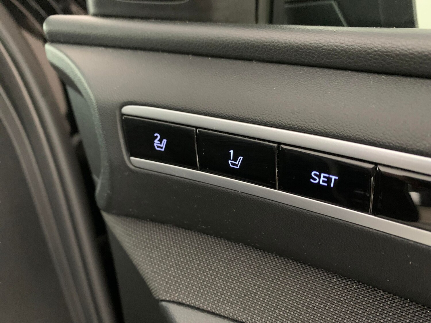 Vehicle 33