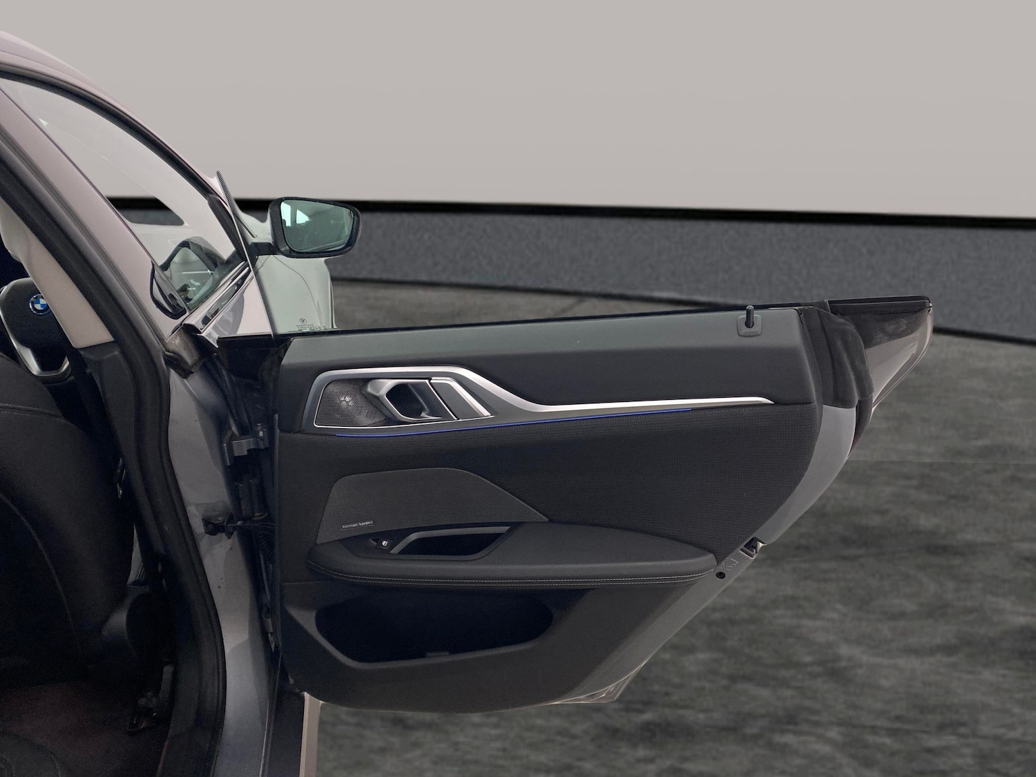 Used BMW i4 2022 for sale - 76862074: Photo 24