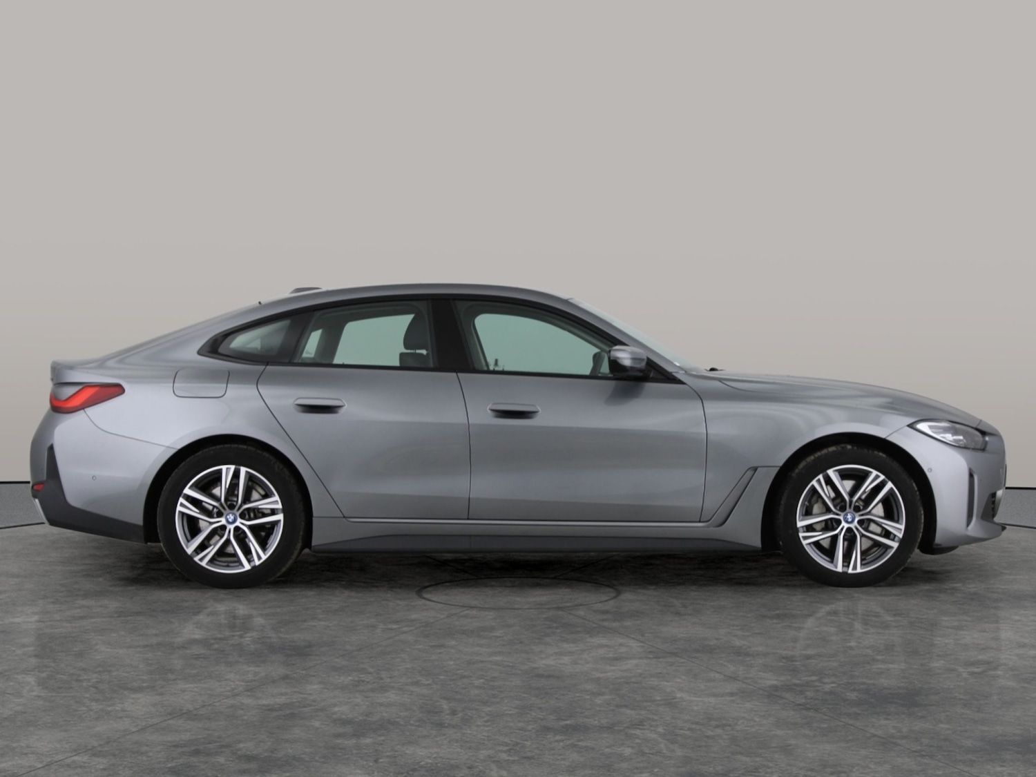 Used BMW i4 2022 for sale - 76862074: Photo 8
