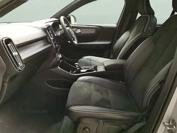 Used Volvo XC40 2022 for sale - 75631316: Photo