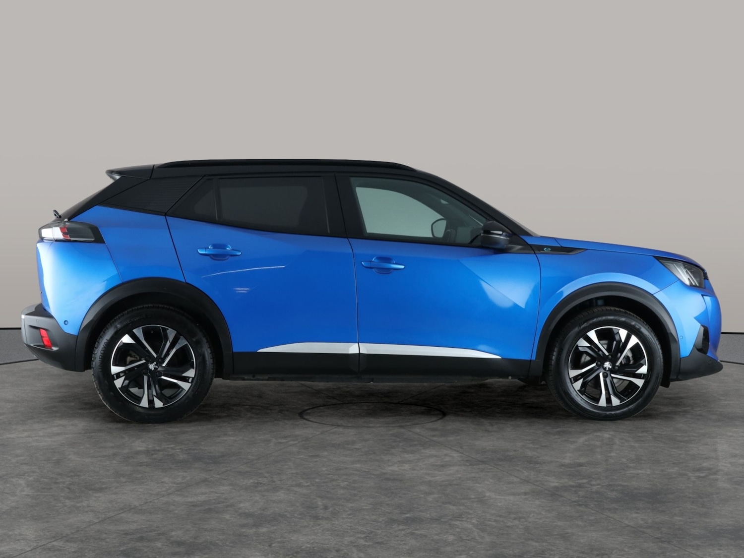 Used Peugeot 2008 2022 for sale - 76947049: Photo 9