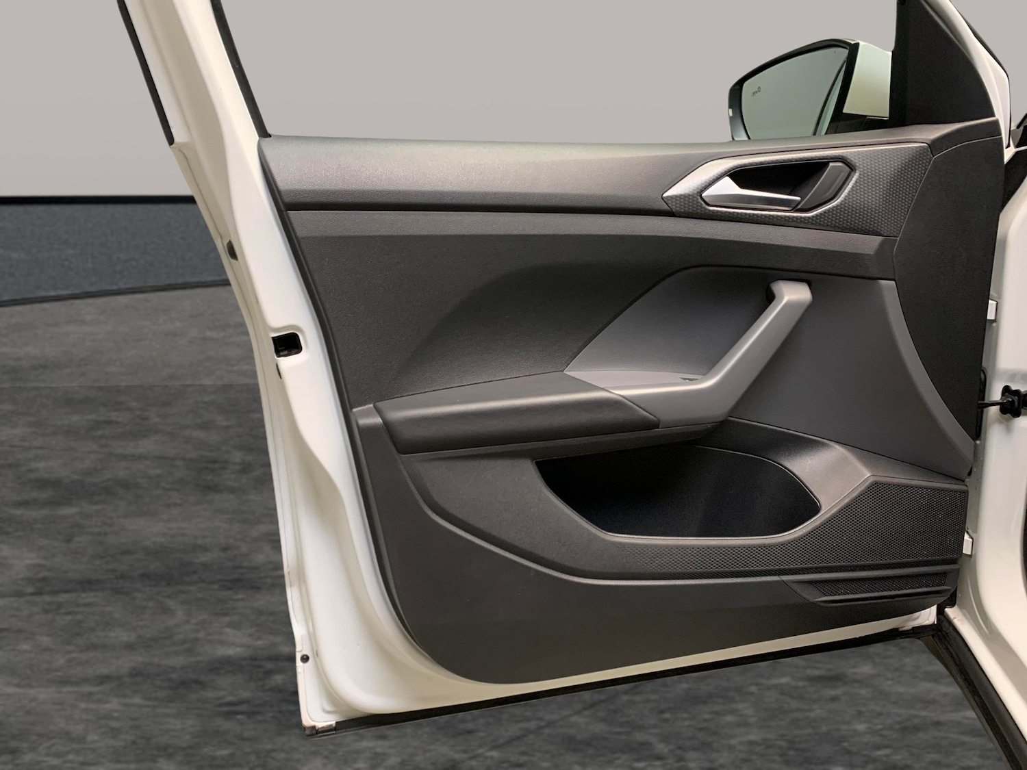 Used Volkswagen T-Cross 2021 for sale - 77083523: Photo 28