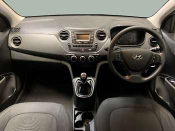 Used Hyundai i10 2017 for sale - 74968149: Photo