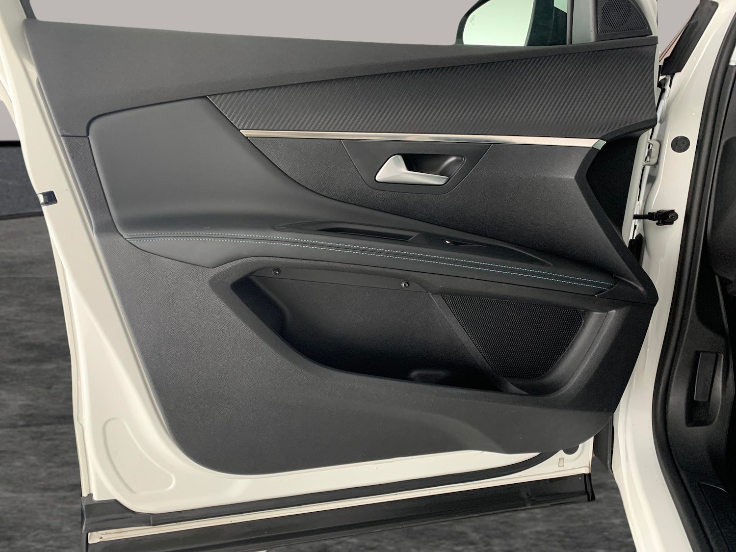 Used Peugeot 5008 for sale - 76464173: Photo 33