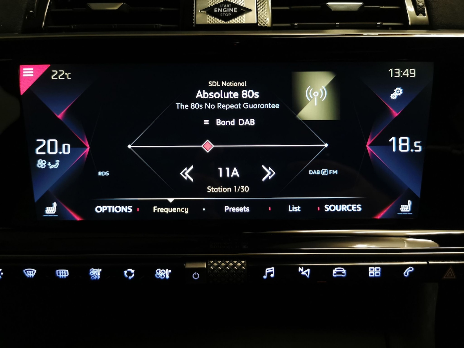 Used DS Automobiles DS 7 Crossback 2022 for sale - 76390335: Photo 8