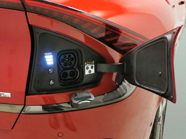 Used Kia EV6 2022 for sale - 76056533: Photo 44
