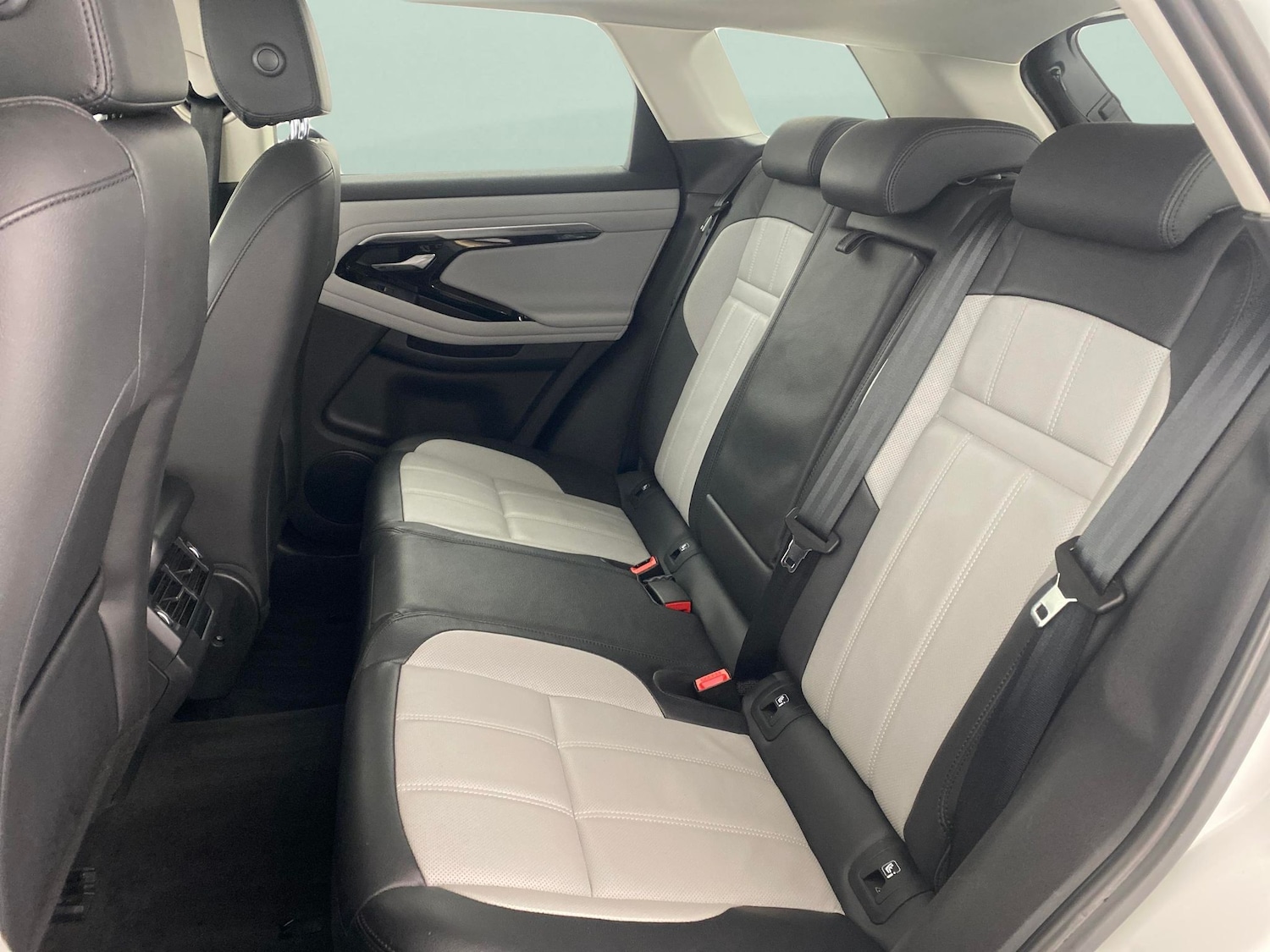 Used Land Rover Range Rover Evoque 2022 for sale - 77350923: Photo 26