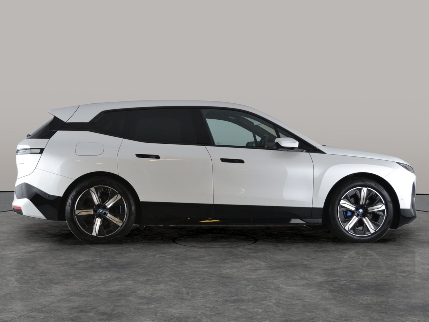 Used BMW iX 2022 for sale - 77149051: Photo 13