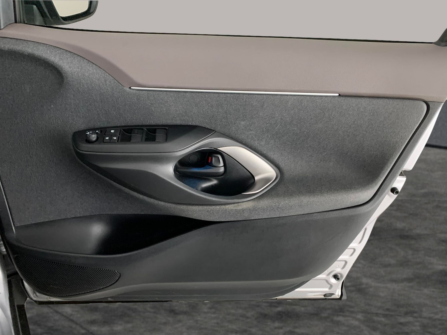 Used Toyota Yaris Cross 2022 for sale - 77149034: Photo 31