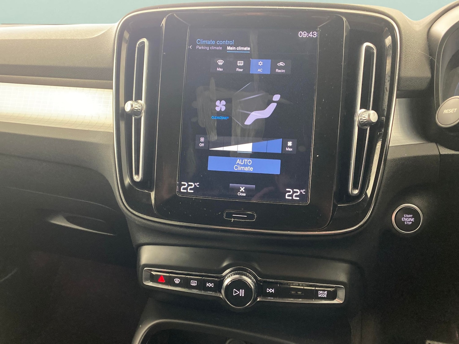 Used Volvo XC40 2022 for sale - 77804170: Photo 15