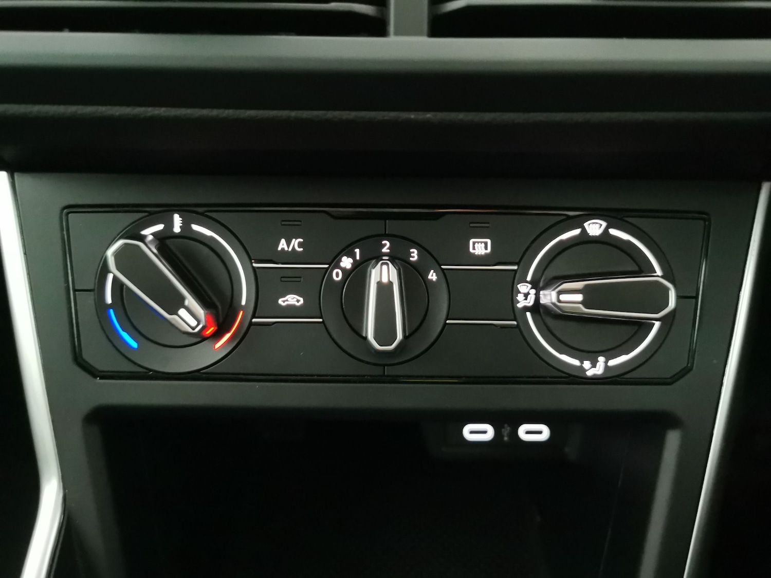 Used Volkswagen Polo 2023 for sale - 76564133: Photo 15