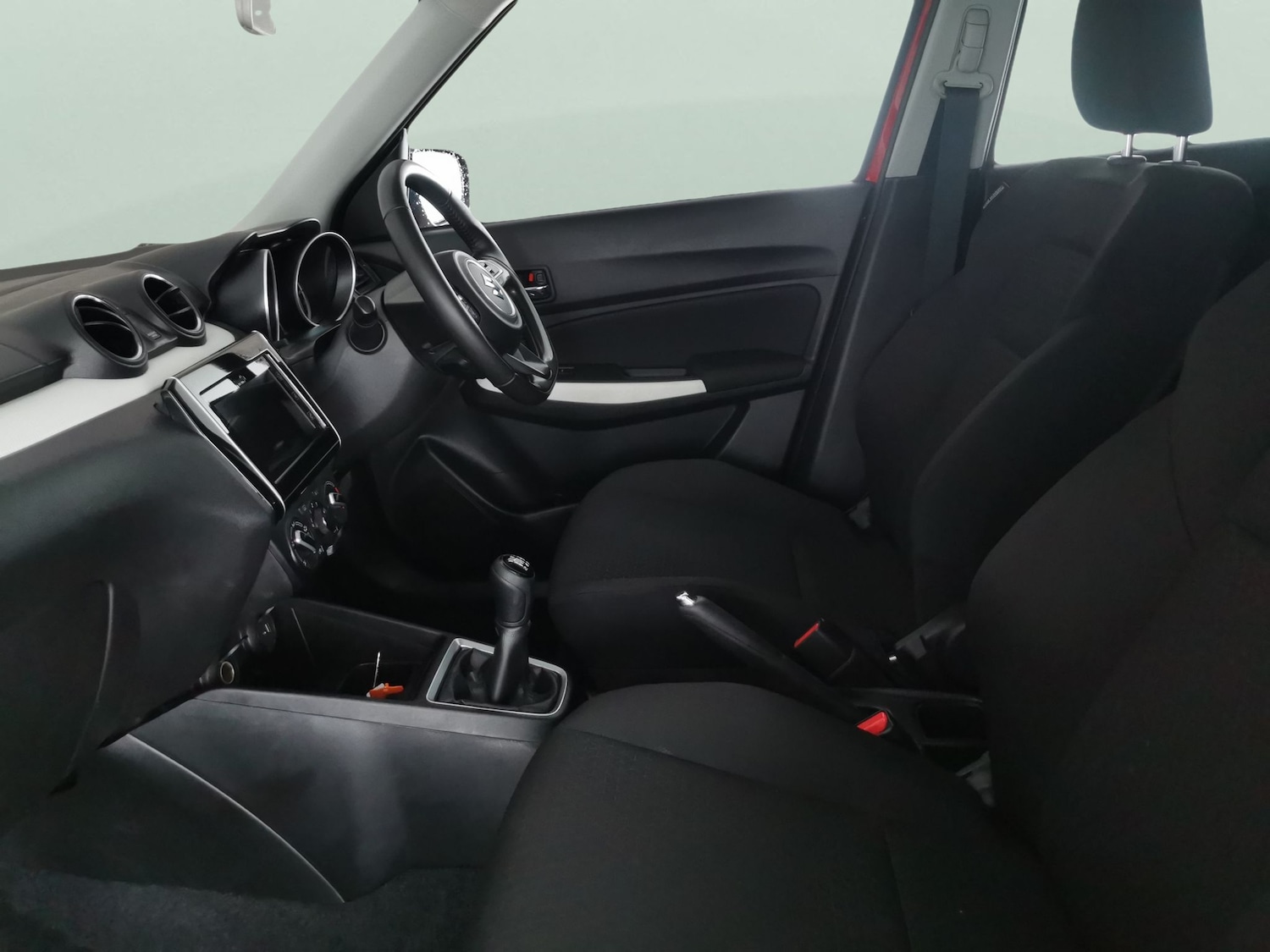 Used Suzuki Swift 2023 for sale - 76250007: Photo 4