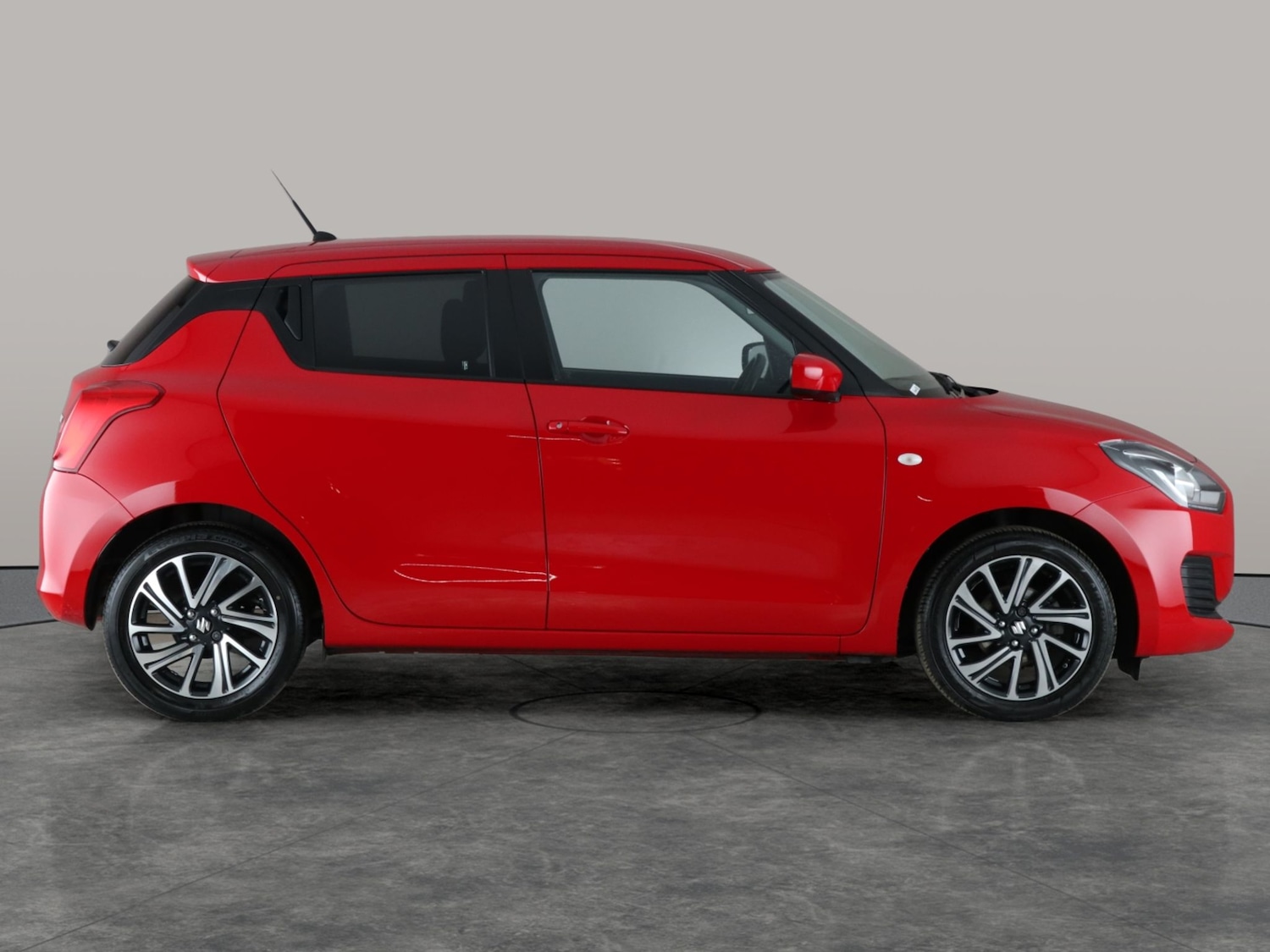 Used Suzuki Swift 2023 for sale - 76250007: Photo 8