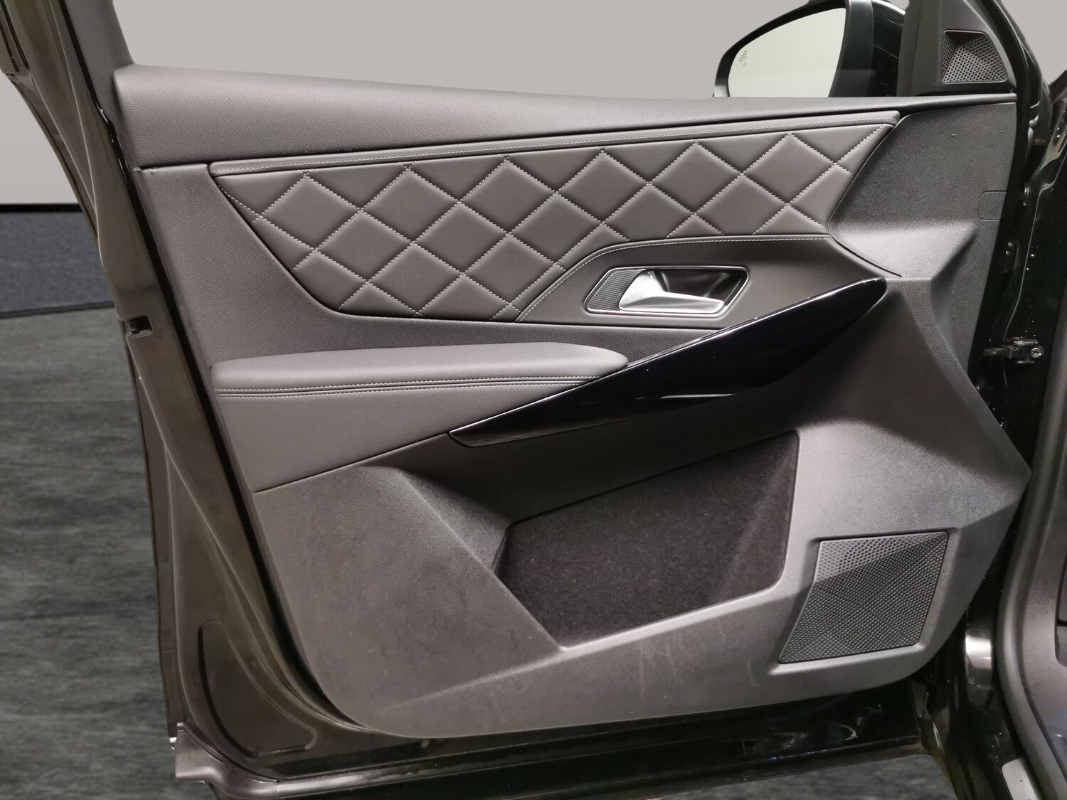 Used DS Automobiles DS 7 Crossback 2023 for sale - 77413099: Photo 27