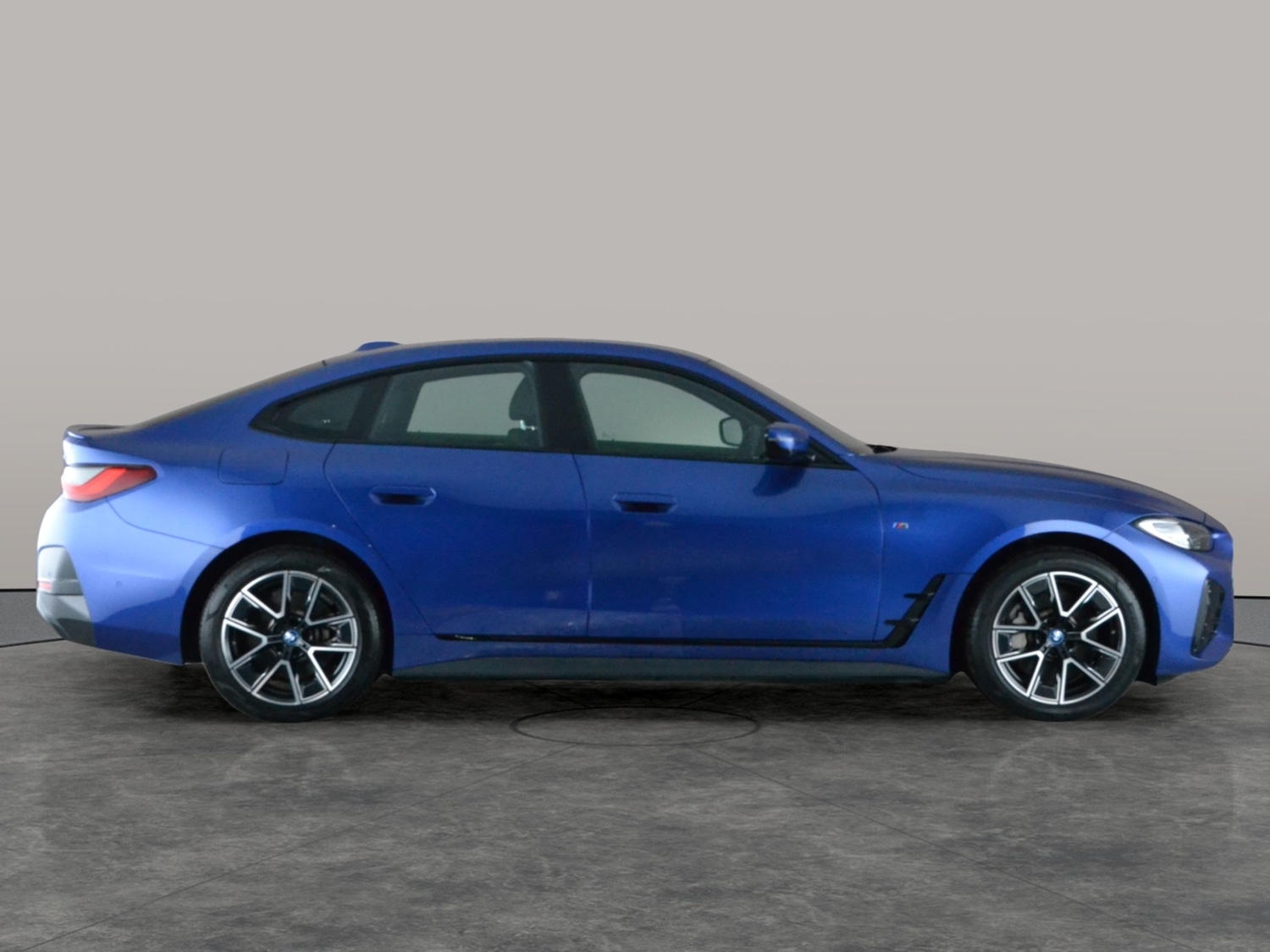 Used BMW i4 2022 for sale - 77581831: Photo 10