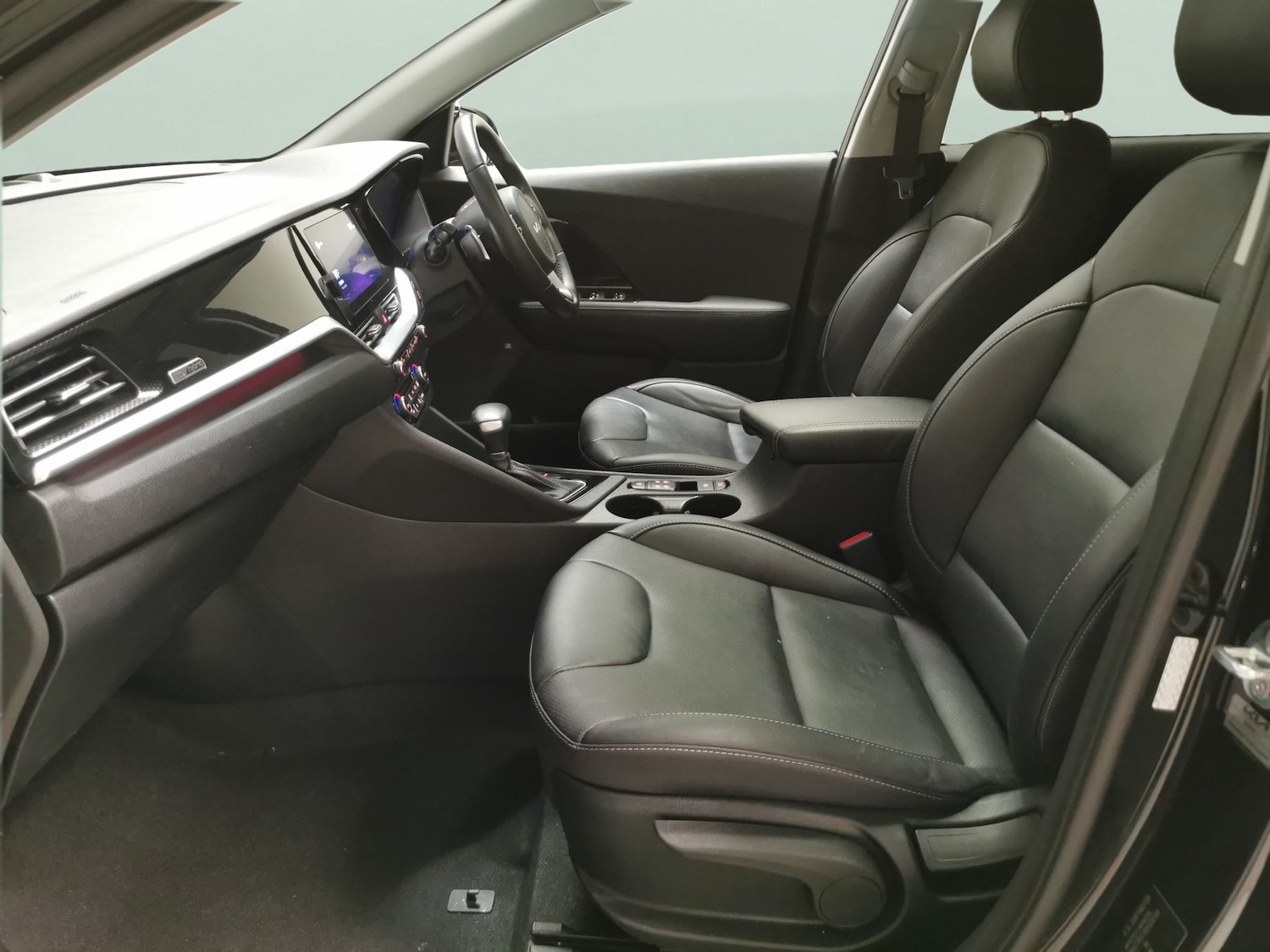 Used Kia Niro 2021 for sale - 76941230: Photo 4