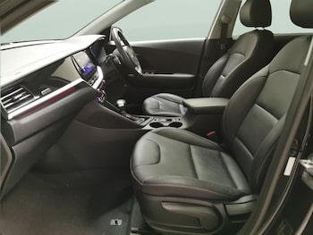 Used Kia Niro 2021 for sale - 76941230: Photo