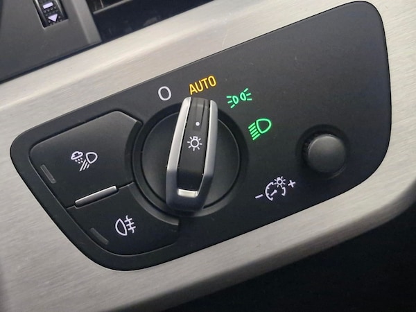Used Audi A4 2019 for sale - 76330904: Photo 31