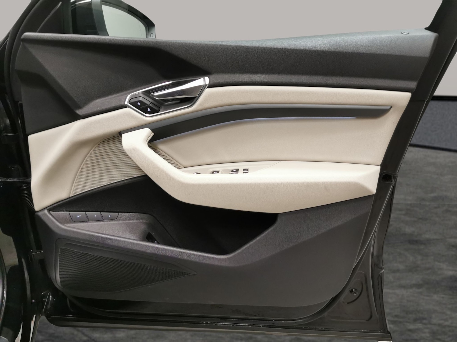 Used Audi e-tron 2021 for sale - 77005716: Photo 27